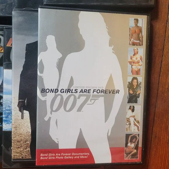 Lot 17 Ultimate Edition James Bond DVDs - Picture 4 of 6